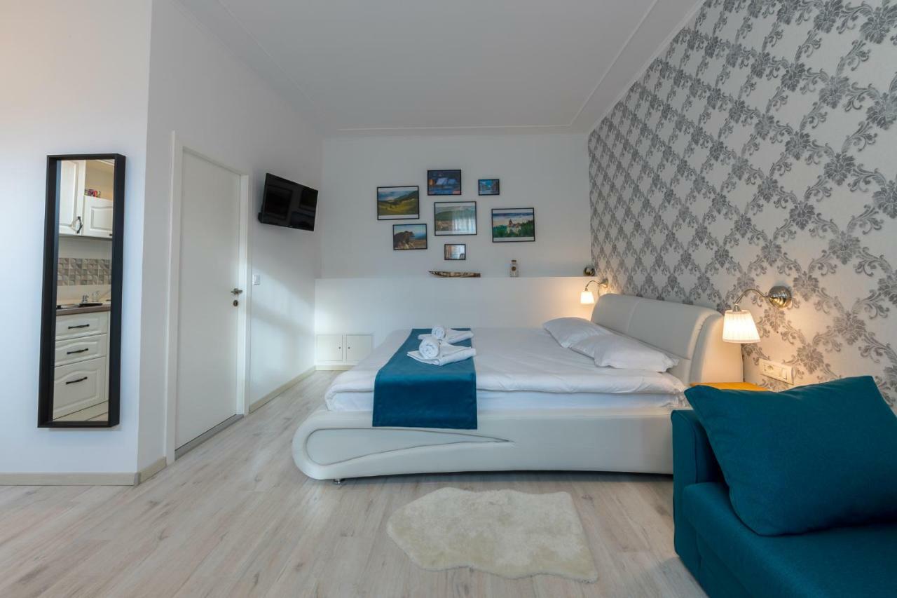 Lovelystay Oldtown Studio Brasov Exterior photo